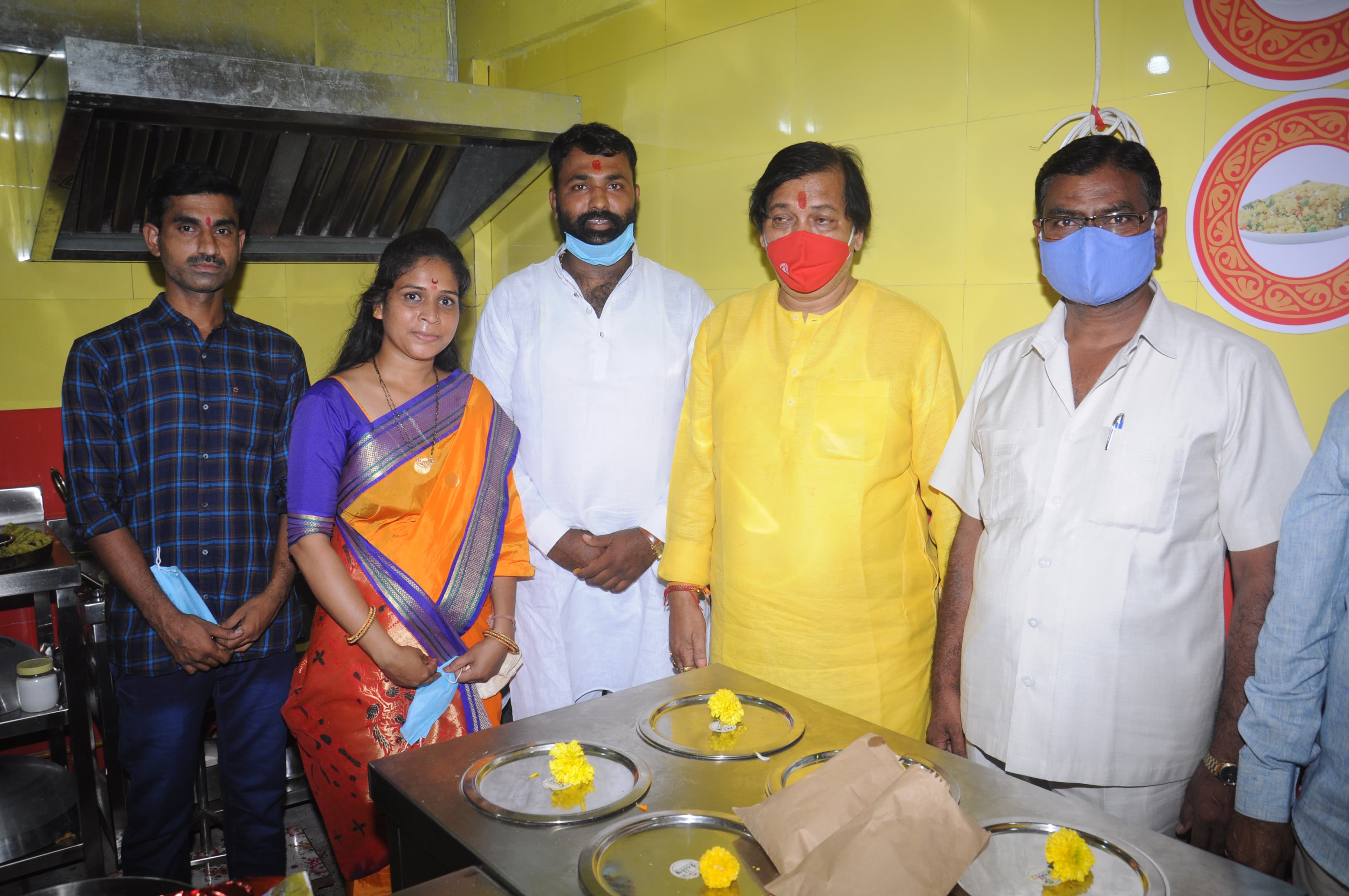 Puneri Vadapav 4